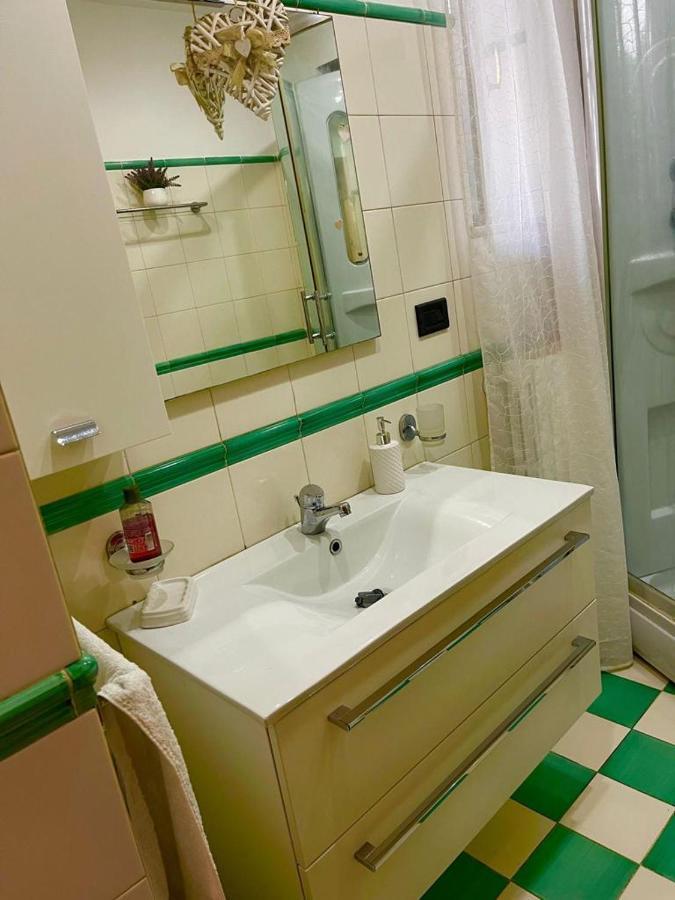 Holiday House Il Castello Di Anna Apartment Vietri Bagian luar foto