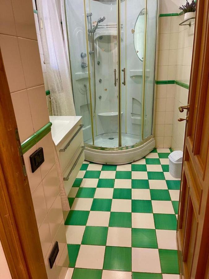 Holiday House Il Castello Di Anna Apartment Vietri Bagian luar foto