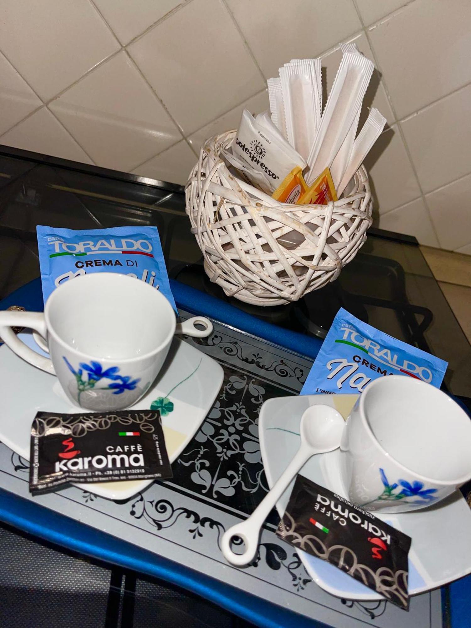 Holiday House Il Castello Di Anna Apartment Vietri Bagian luar foto