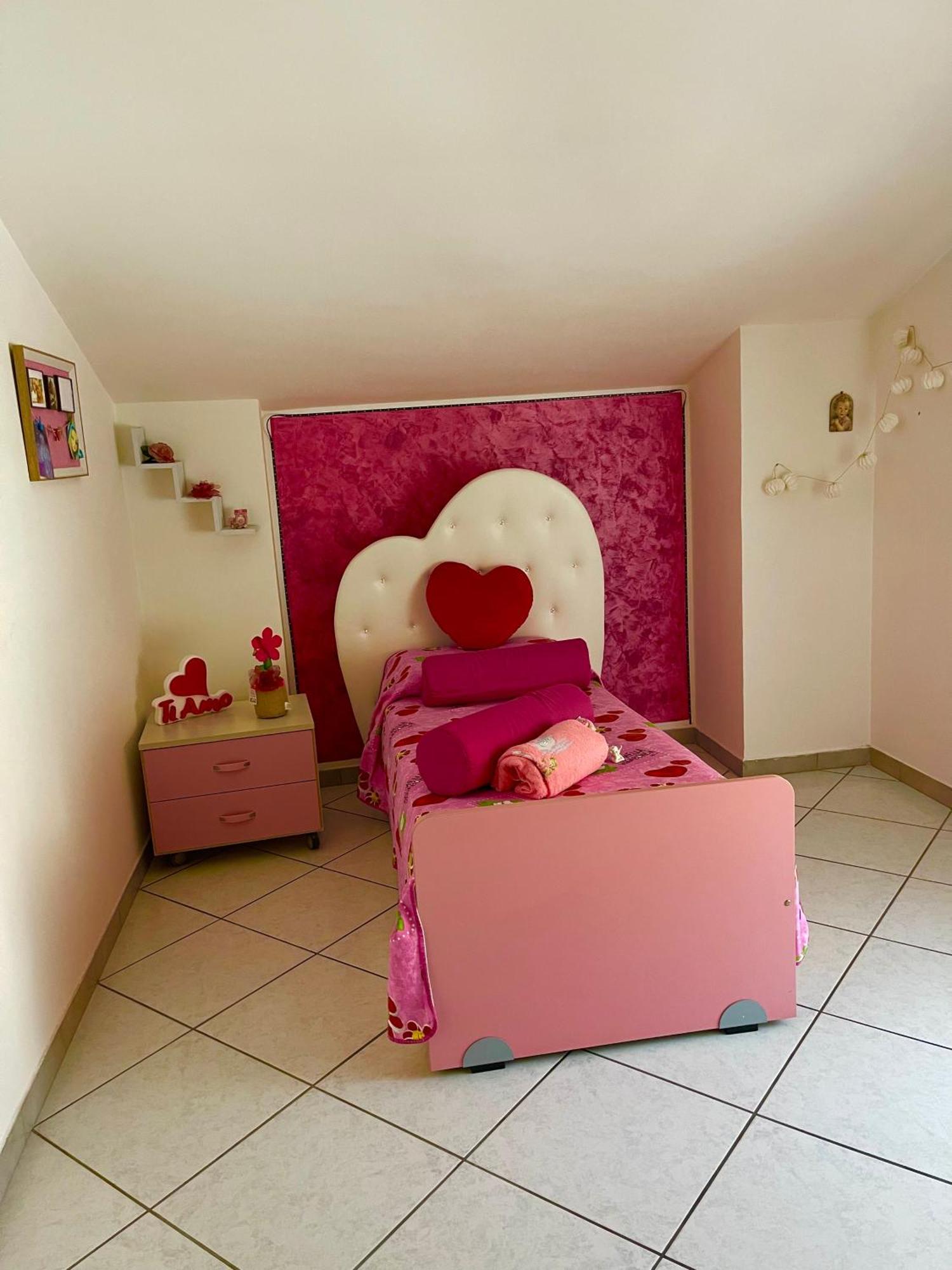 Holiday House Il Castello Di Anna Apartment Vietri Bagian luar foto