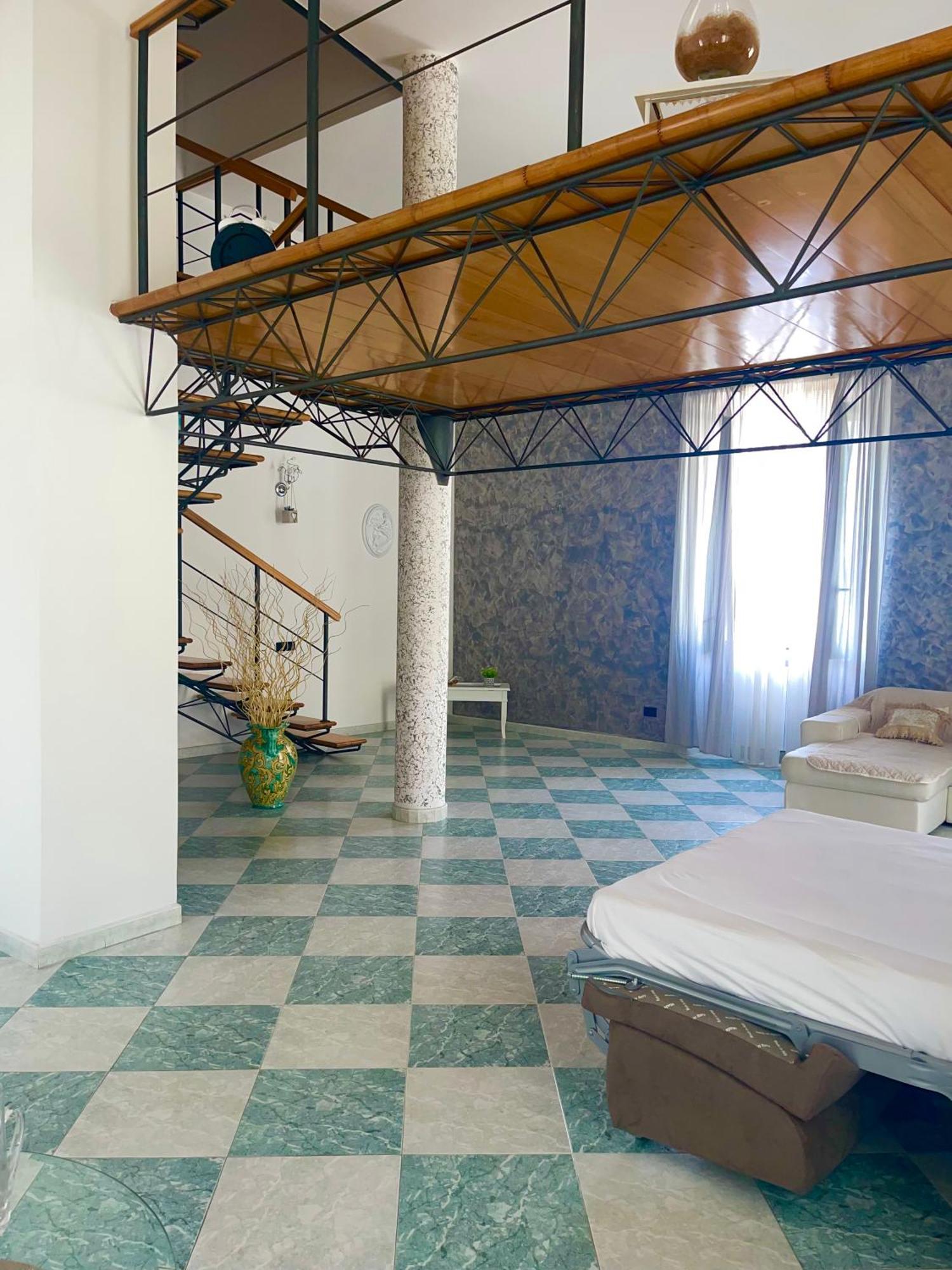 Holiday House Il Castello Di Anna Apartment Vietri Bagian luar foto